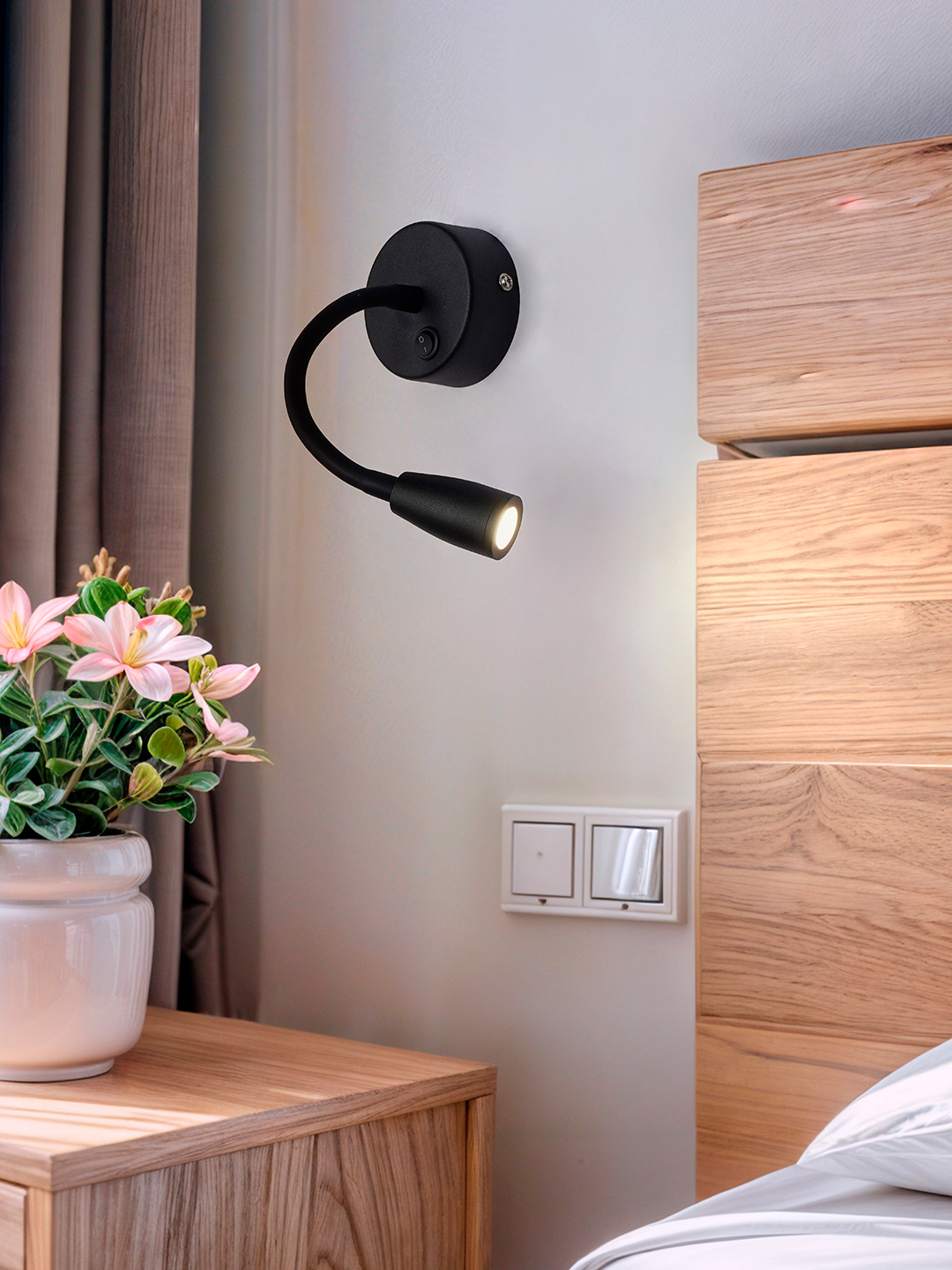 FlexiReading-Black-7W-SL (01).jpg