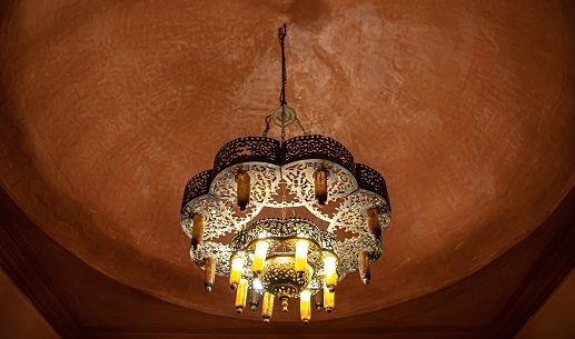 Pendant Lights vs. Chandeliers: Key Differences and How to Choose the Right One