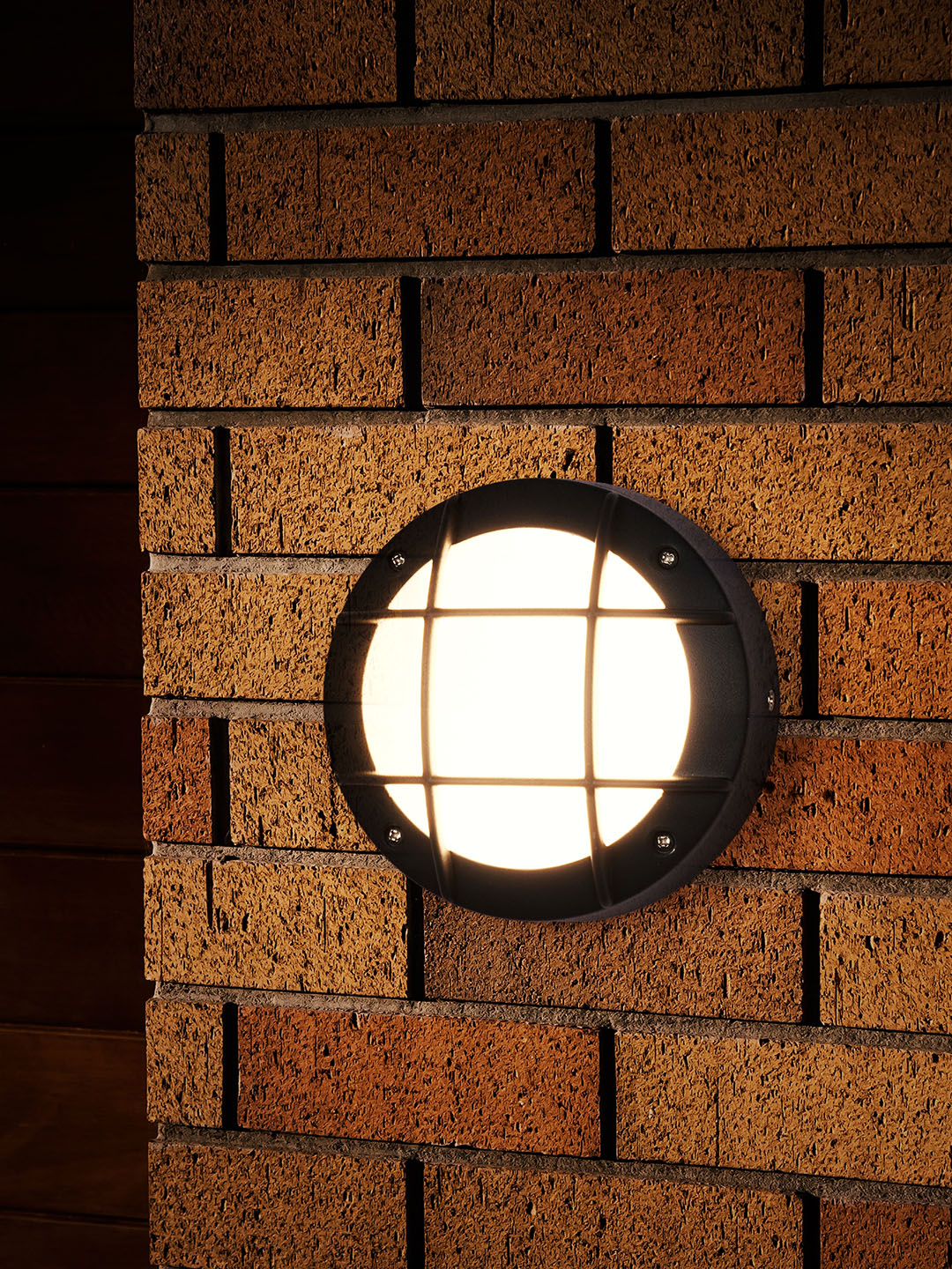 Round Checkered 6 Watts LED Light Aluminium Black Outdoor Bulkhead Wall ...